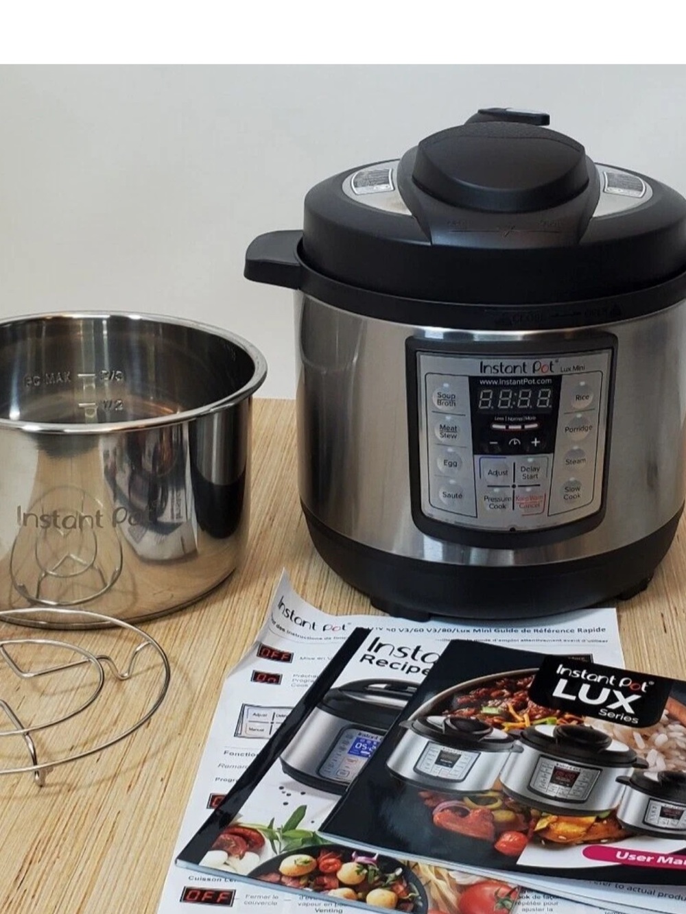 Electric Multi-Cooker — Stainless Steel and Black - Picture 1 of 1